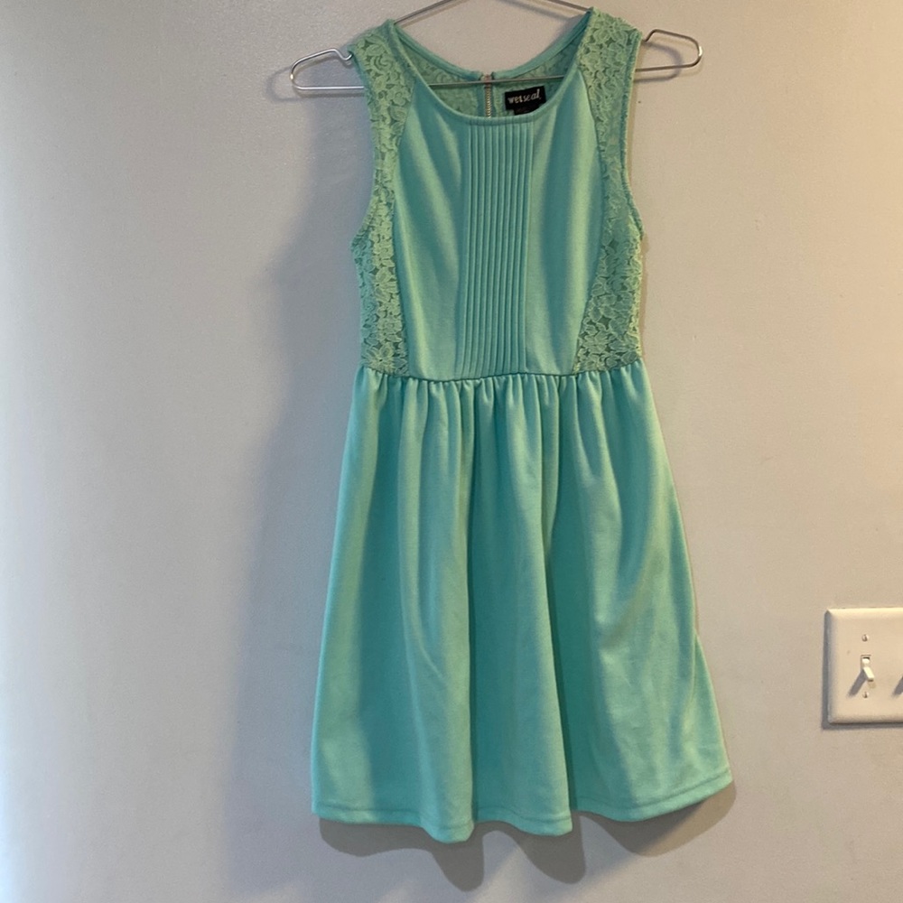 Girls dress